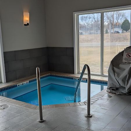 Country Inn & Suites By Radisson, Chippewa Falls, Wi Екстериор снимка