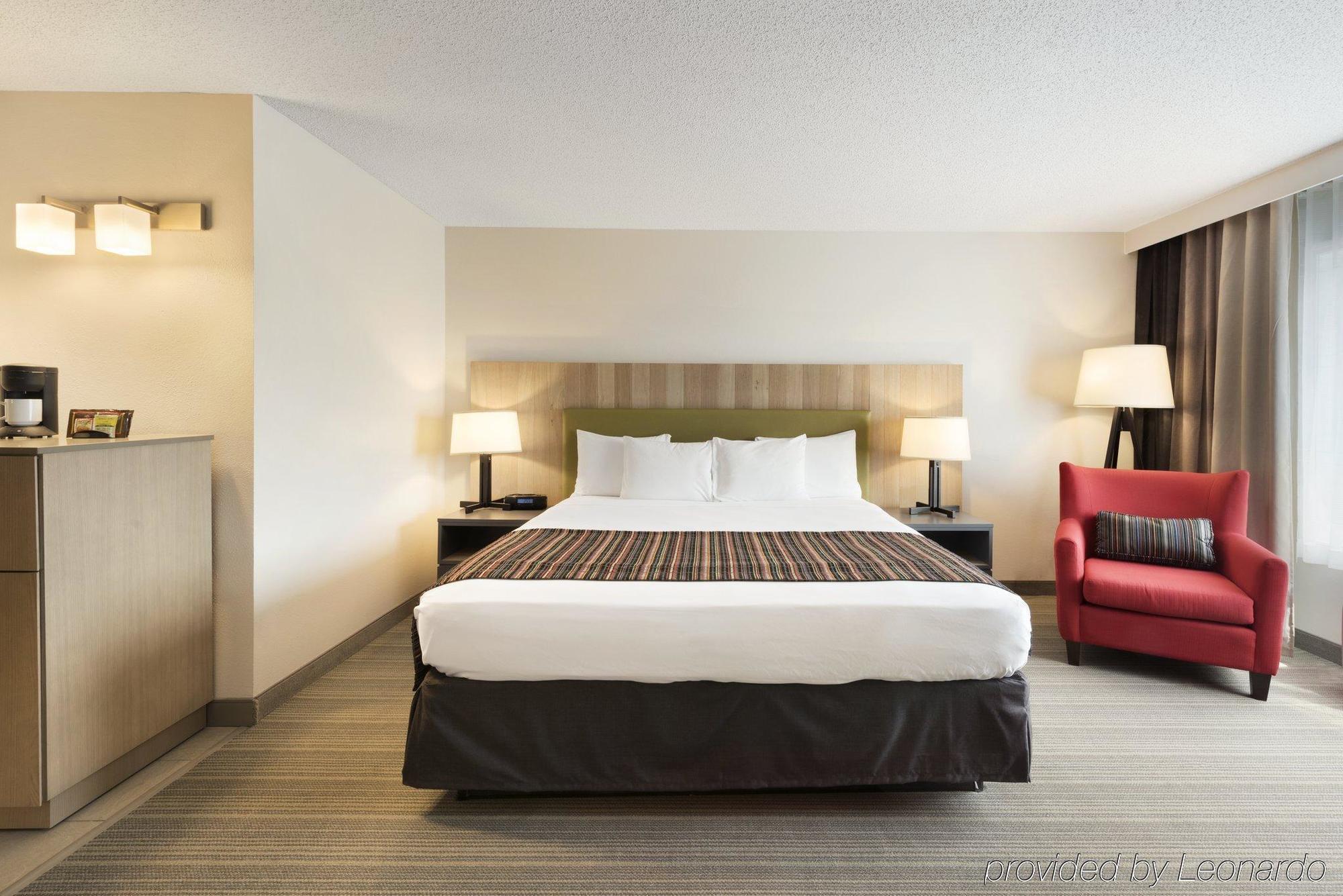 Country Inn & Suites By Radisson, Chippewa Falls, Wi Екстериор снимка