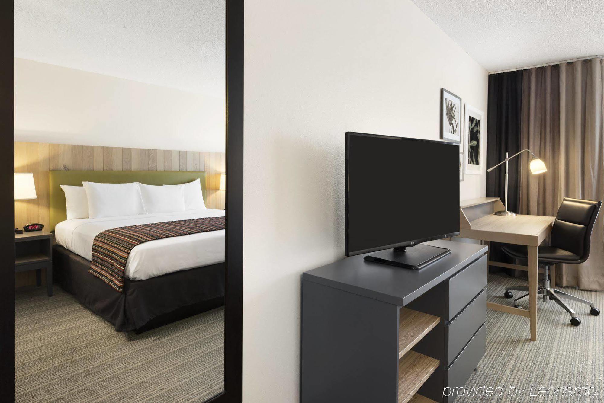 Country Inn & Suites By Radisson, Chippewa Falls, Wi Екстериор снимка